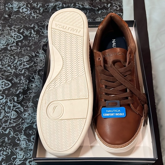 Nautica Men's Brown Casual Sneakers, size 10, new with tags - Picture 5 of 6